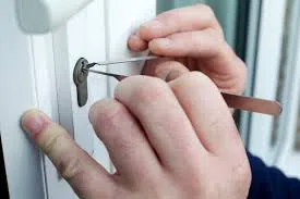 Royal Locksmith Store Chino Hills, CA 909-324-0030 - emergency-lockout