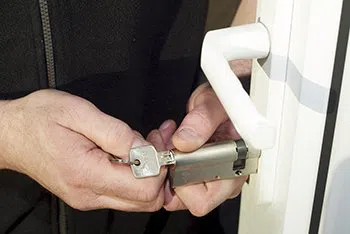 Royal Locksmith Store Chino Hills, CA 909-324-0030 - locks-repair